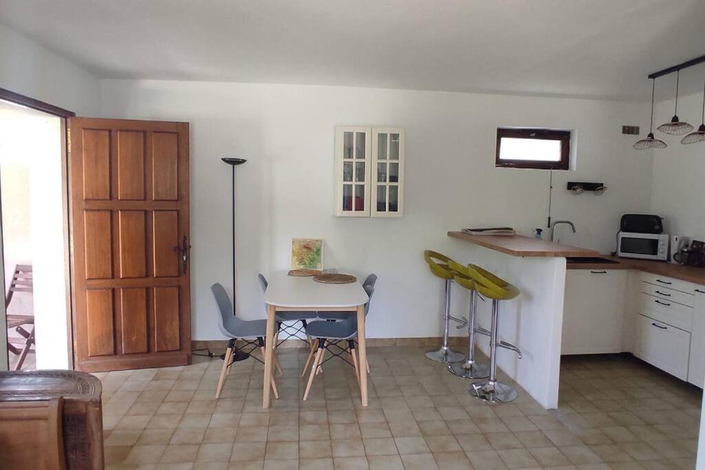 Appartement Au Fond Du Jardin Saint Jean du Pin 외부 사진